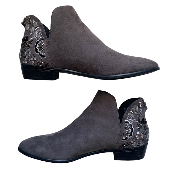 Kenneth Cole Reaction Shoes - Kenneth Cole Reaction Loop Knot Beaded Ankle Boots